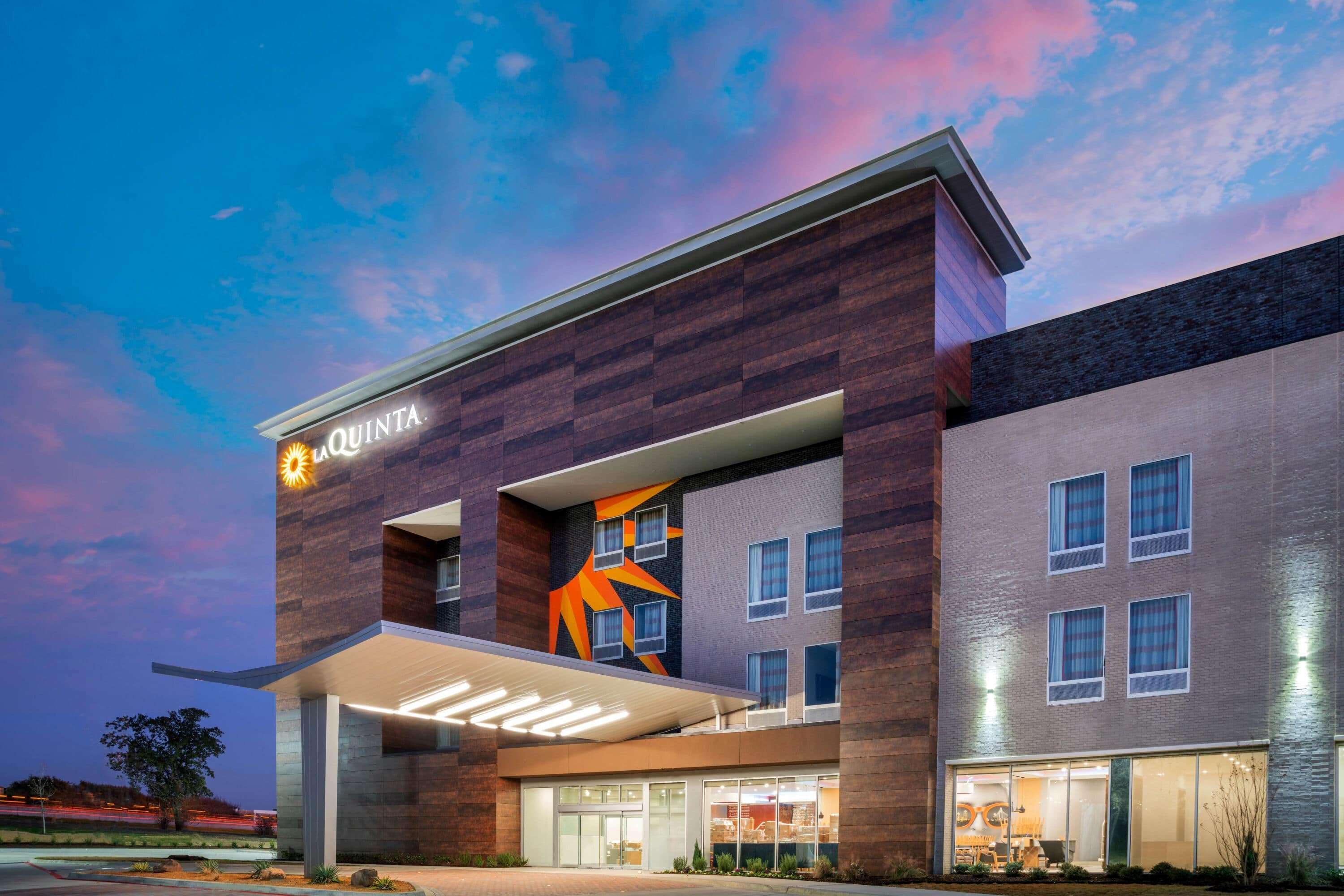 La Quinta Inn & Suites By Wyndham Lewisville Exteriér fotografie
